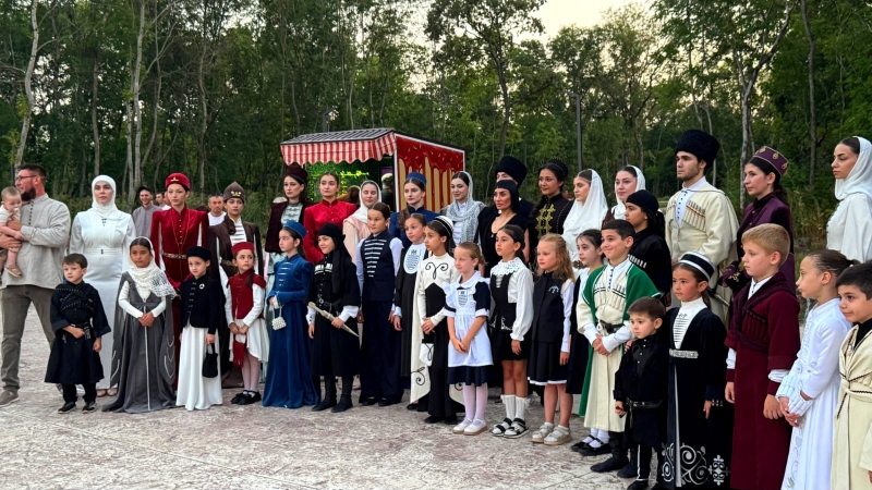 В парковой зоне Адыгейска состоялось яркое культурное событие — фестиваль "Джэгу Ун"