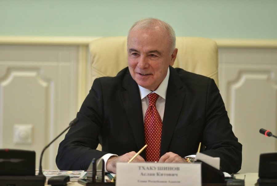 Глава Адыгеи дал большую пресс-конференцию журналистам федеральных и региональных СМИ