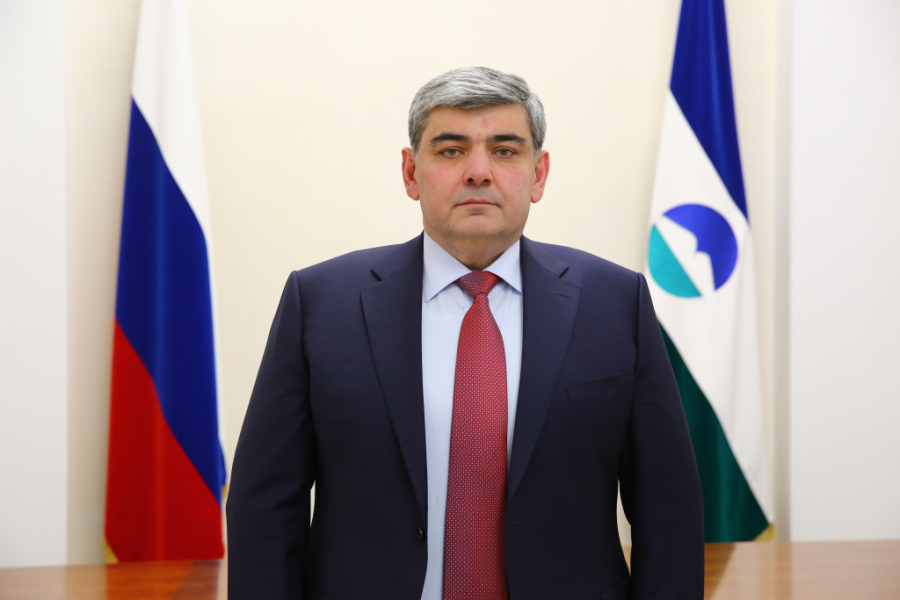 Казбек Коков поздравил народ Адыгеи