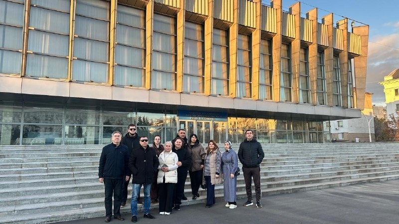 Ансамбли из Шовгеновского района дали концерт для жителей Луганска